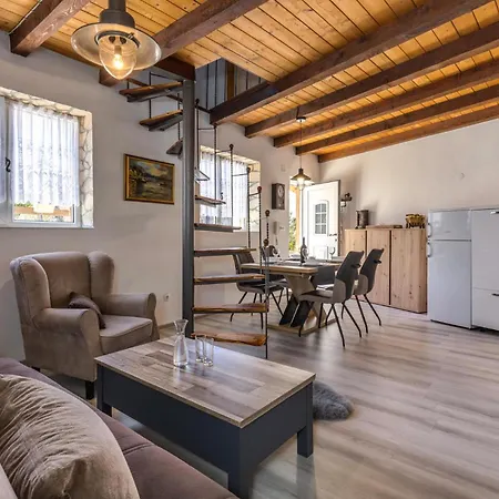 2 Bedroom Lovely In 펜션 *